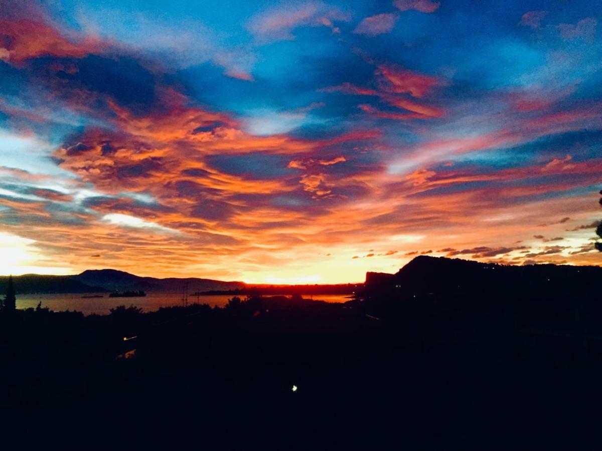 Villa Elena มาแนร์บา เดล การ์ดา ภายนอก รูปภาพ